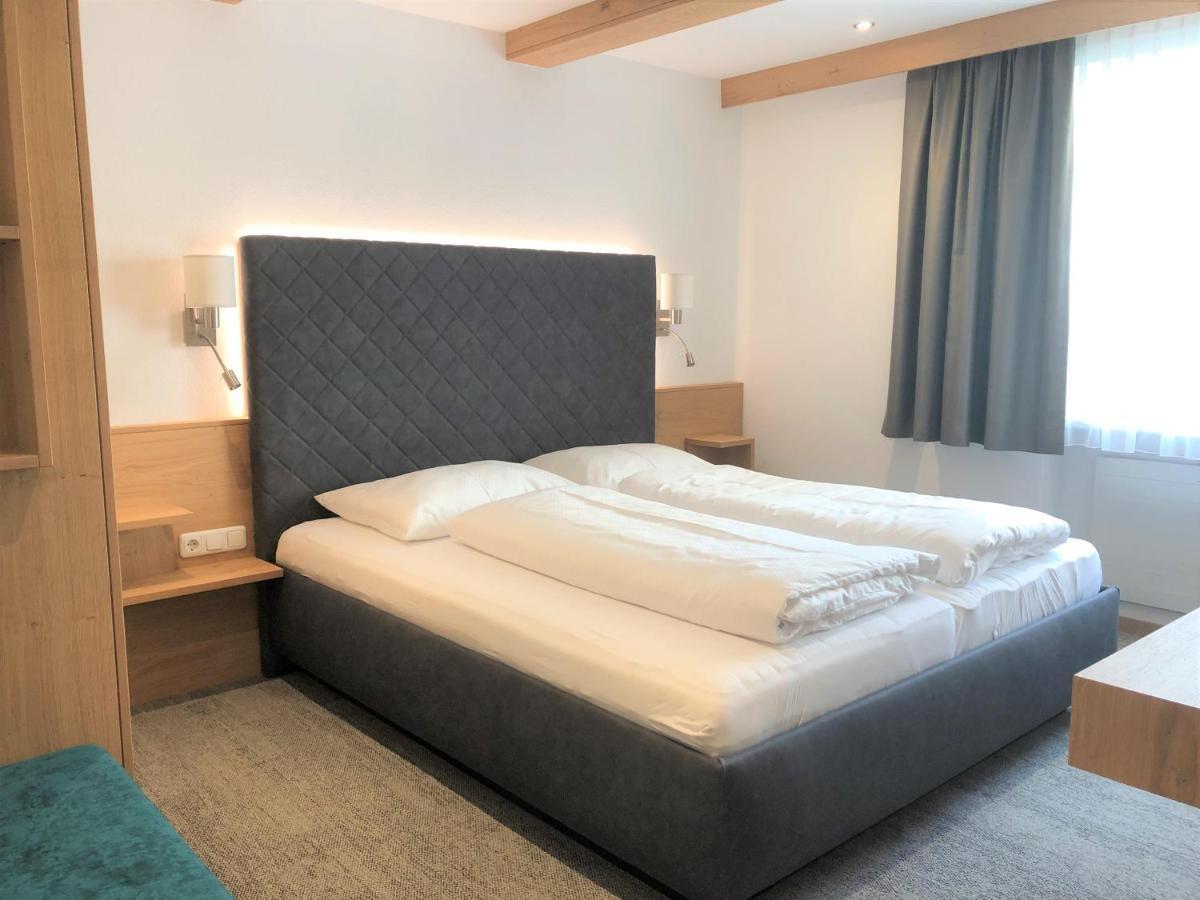 קאפל Hotel Garni Central - Zimmer - Studios - Apartments מראה חיצוני תמונה